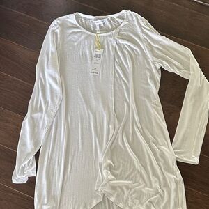 BCBGeneration White Long Sleeve Top
